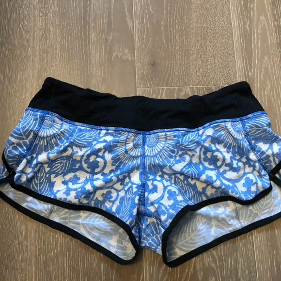 * *Lululemon* Run: Speed Short Size 6 EUC - Picture 3 of 4